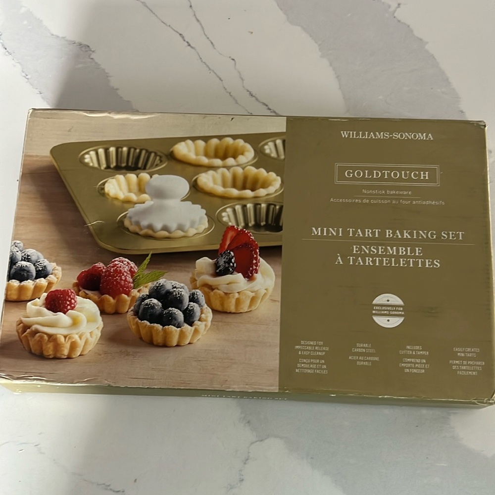 Williams Sonoma mini tart baking set